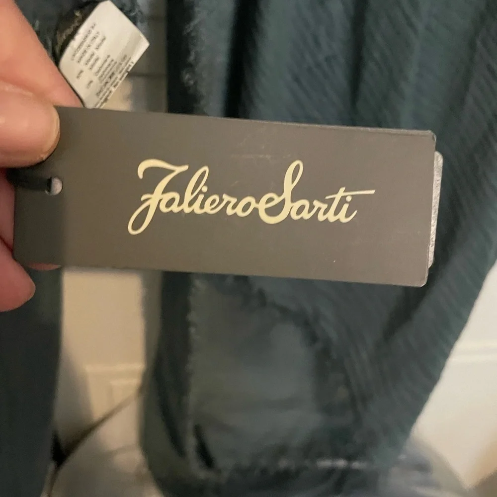 Faliero sarti Azzura scarf.